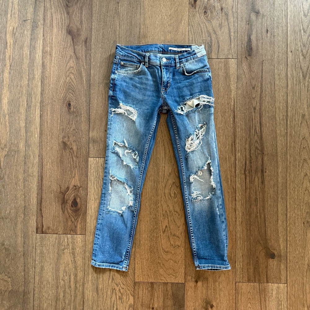 Zara Medium Rise Ripped Relaxed Fit Denim Straight Leg Size 02